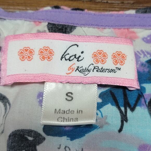 Koi by Kathy Peterson Scrub Blouse Abstract Love & Peace - Size Small - Picture 5 of 6